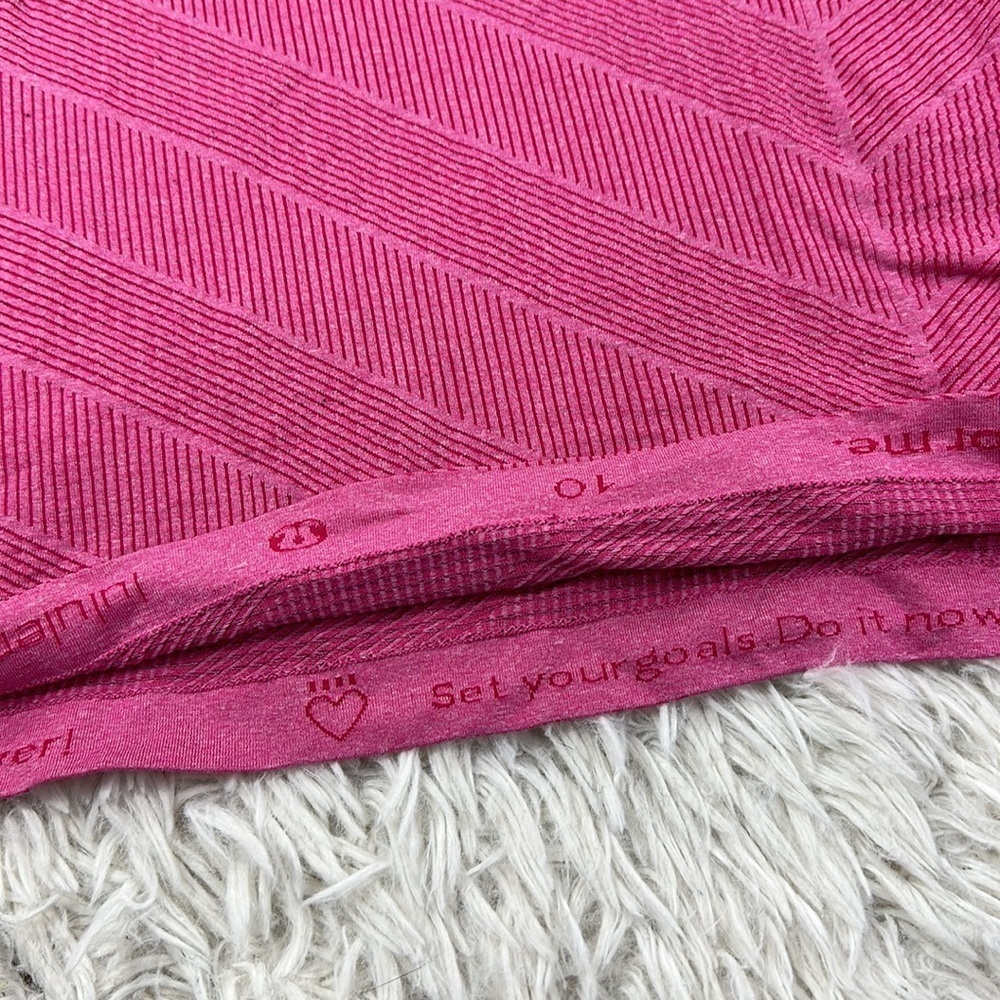 Lululemon Run: Swiftly Tech Racerback Heathered Jewelled Magenta - Picture 2 of 5